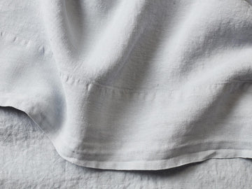 Silk & Snow Flax Bedding Set – Full / Luna – view 2