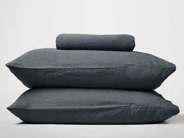Silk & Snow Flax Bedding Set – Full / Flint Black