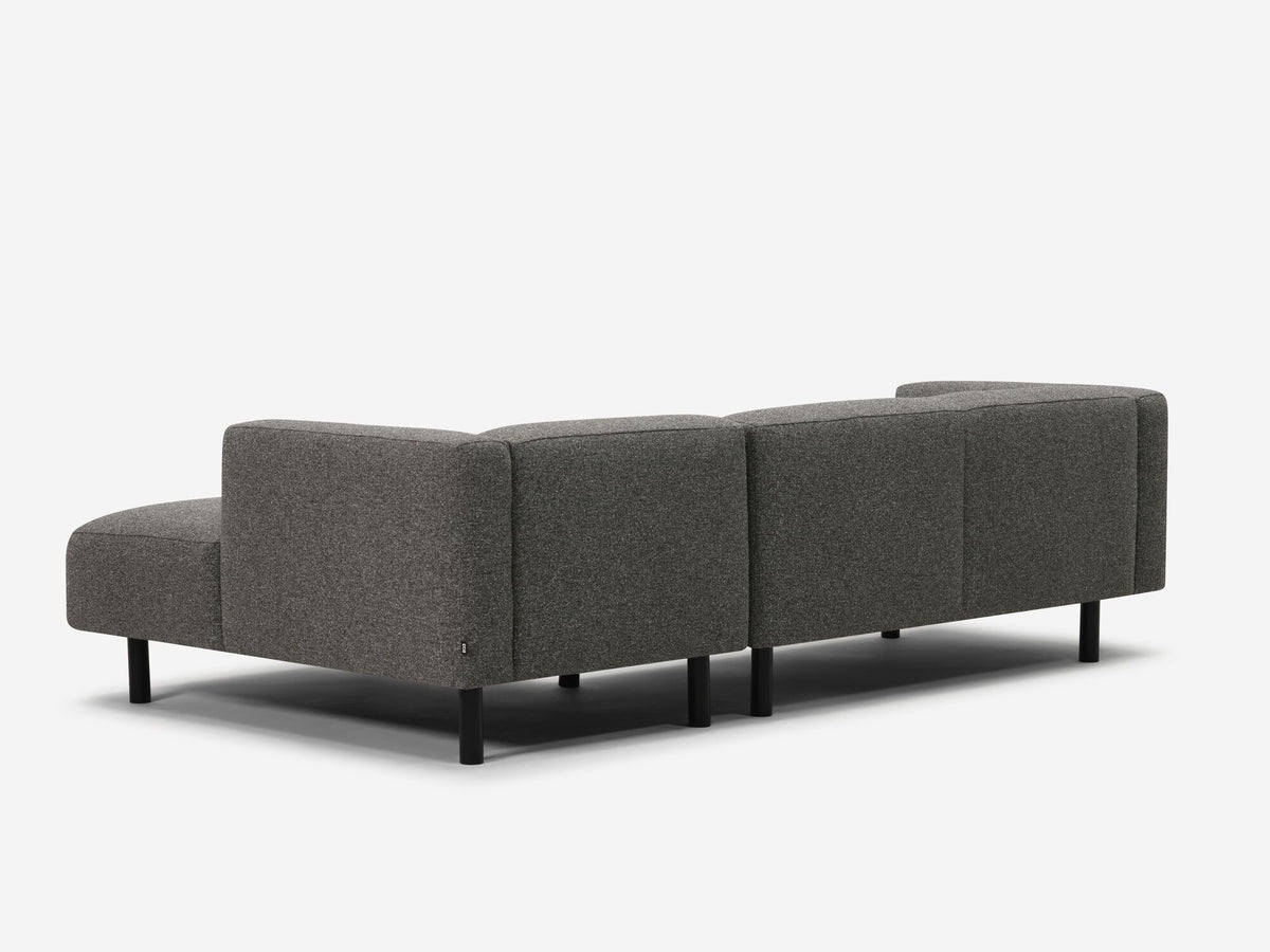Catrin Peppercorn Fabric - Right Hand Facing Chaise - Black Peg Legs