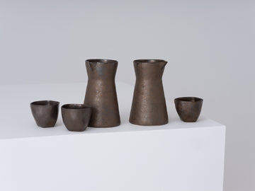 Rawi Carafe – Bronze – view 2