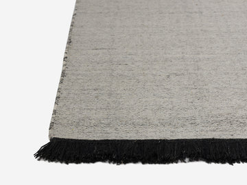 Link Rug 6' x 9' – Black & White – view 3