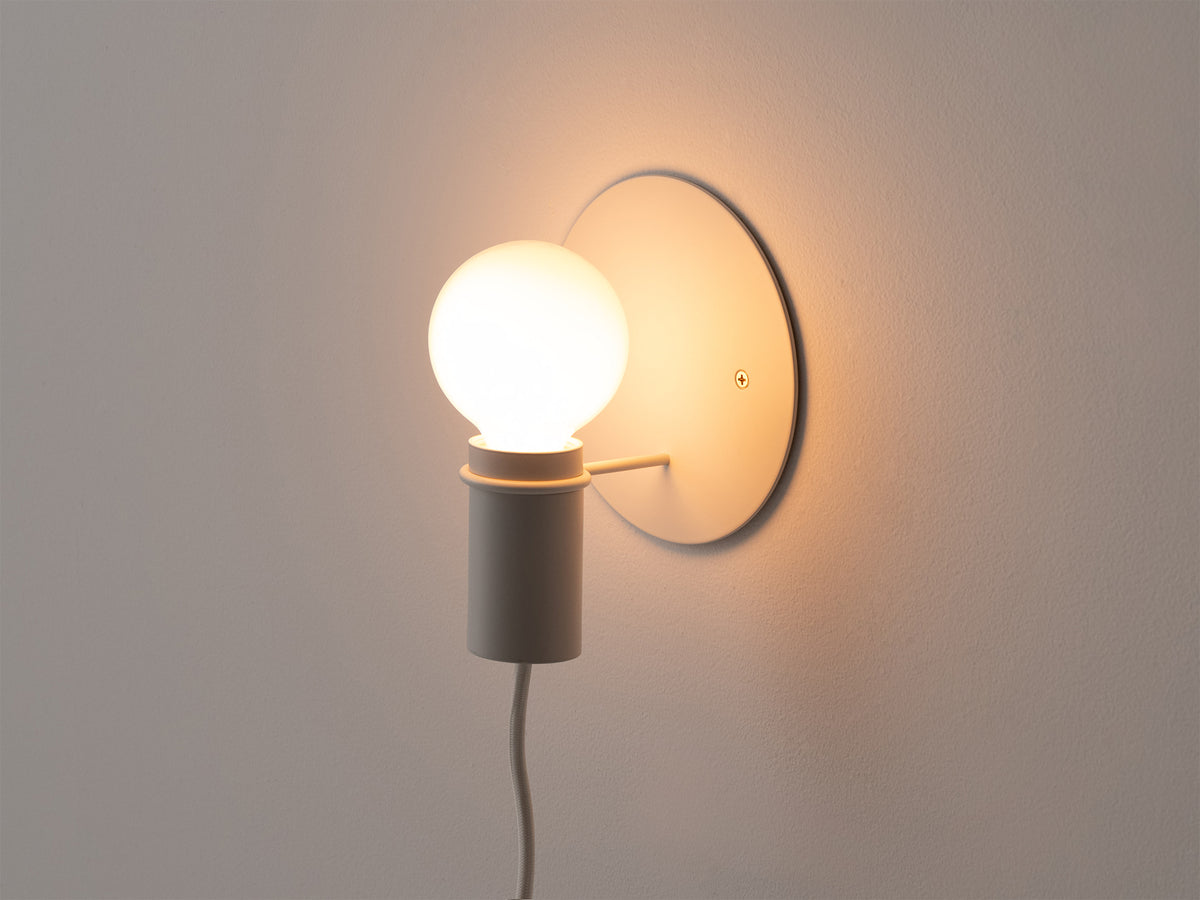 Custom Wall Lamp – White / White Base – view 4