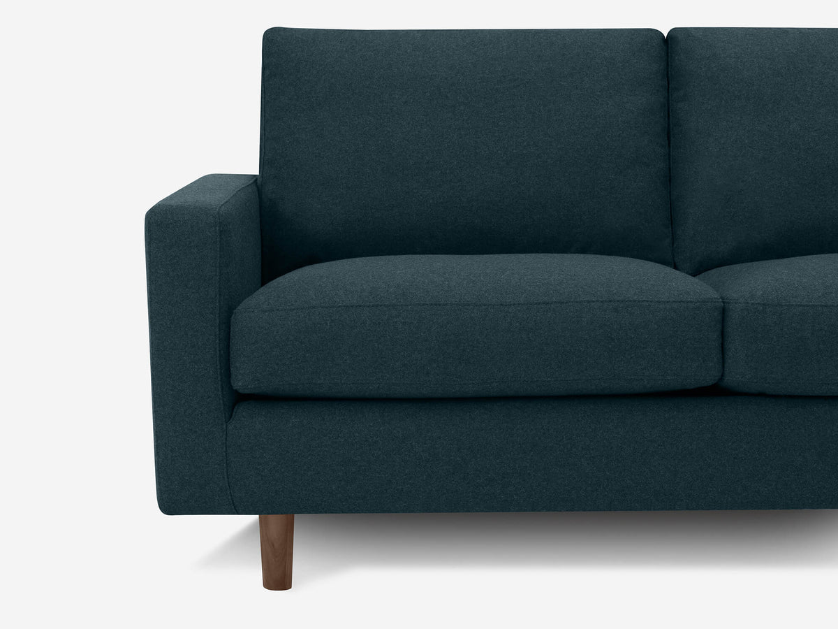 Oskar Loveseat – Classic / Leather – view 9