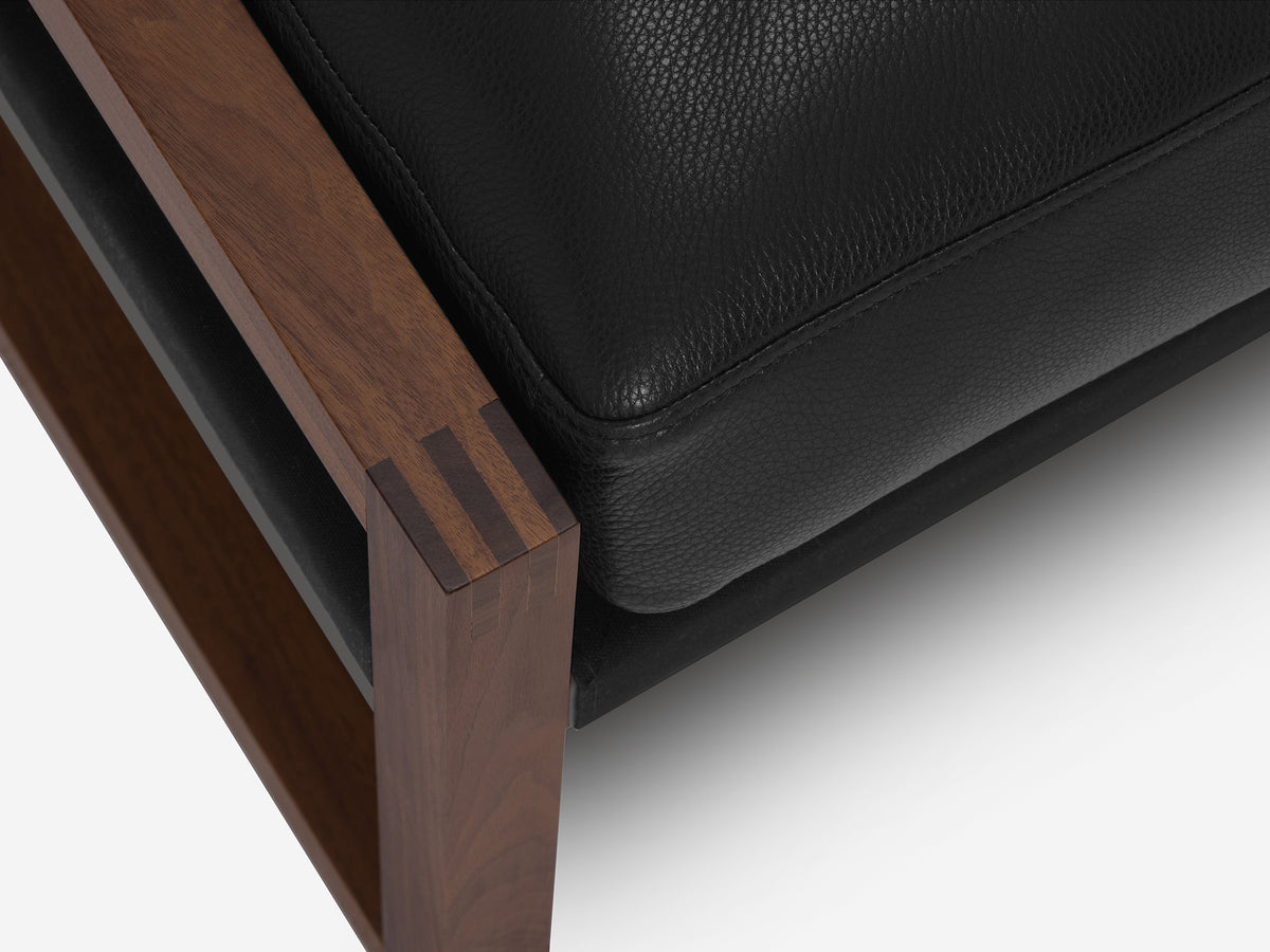 Suave Nero - Dossier : Cotton Duck Black - Cadre noyer