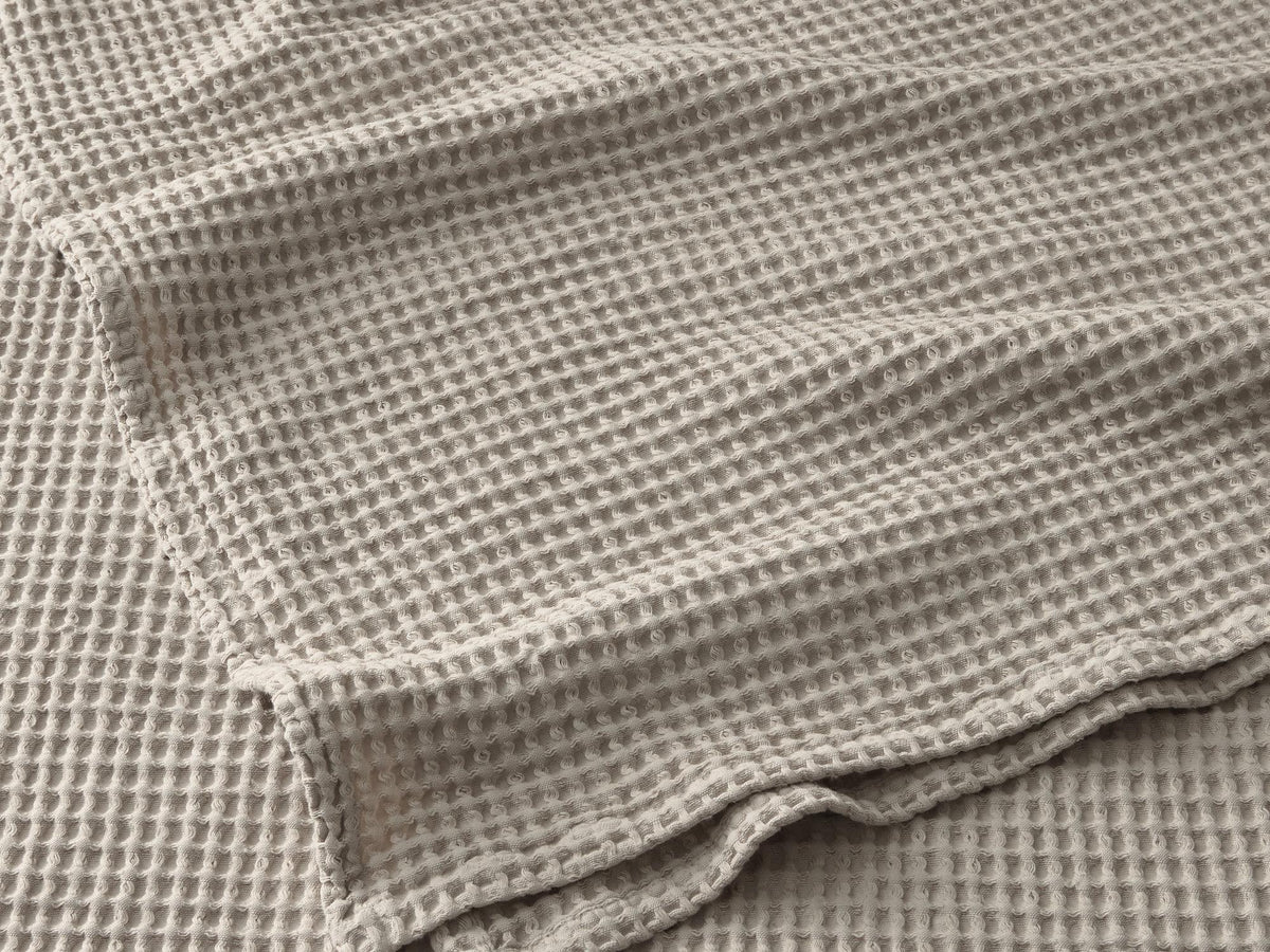 Silk & Snow Waffle Coverlet – Queen / Oat – view 2