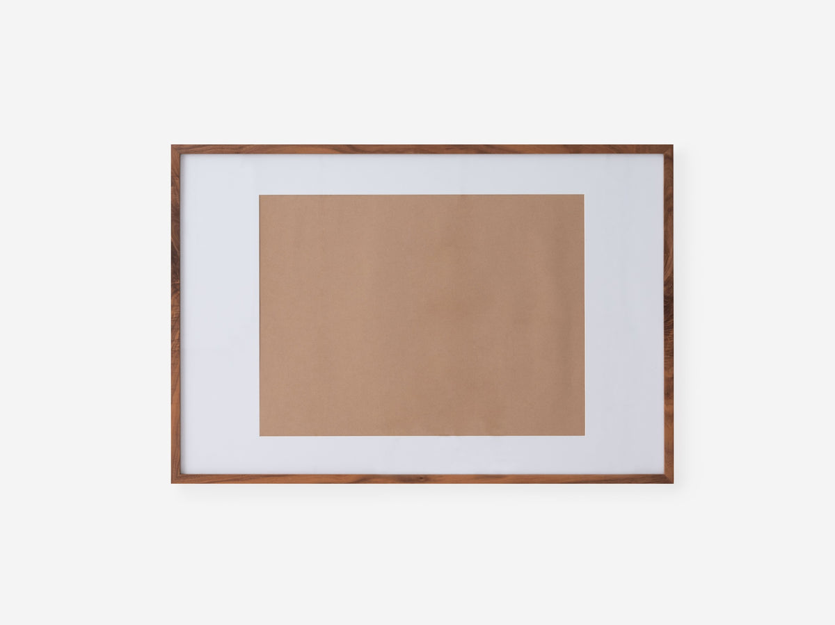 Basel Picture Frame - Extra Large – Extra Large / Walnut