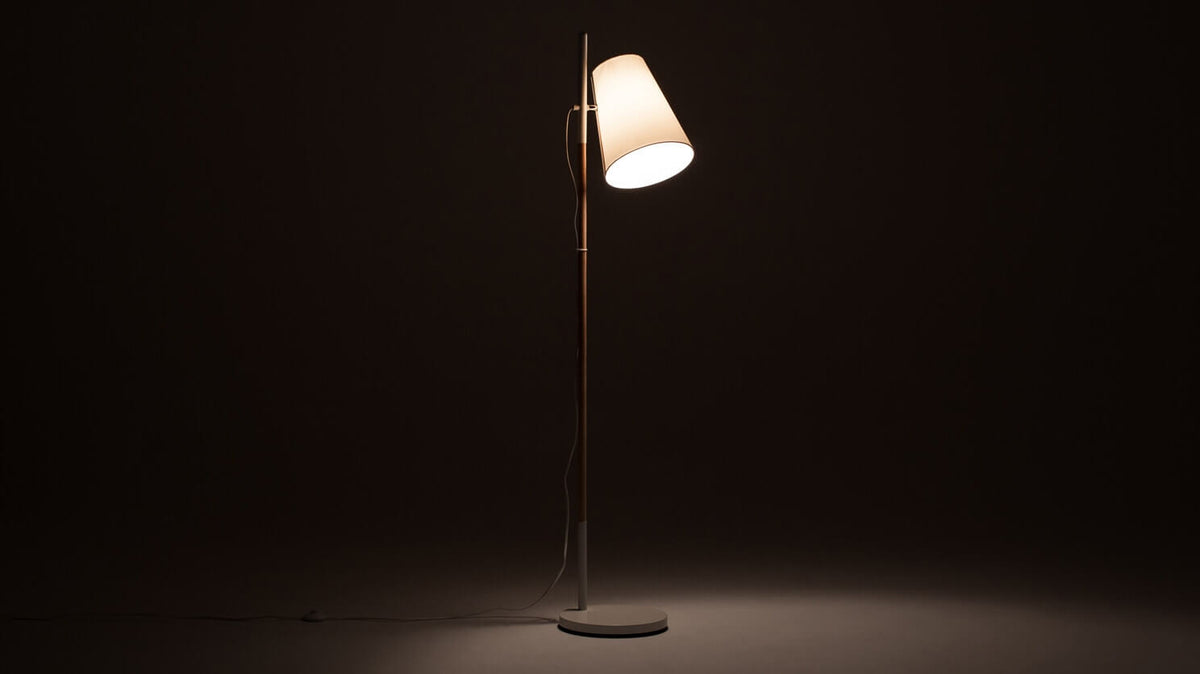 Elly Floor Lamp – Arm – view 3