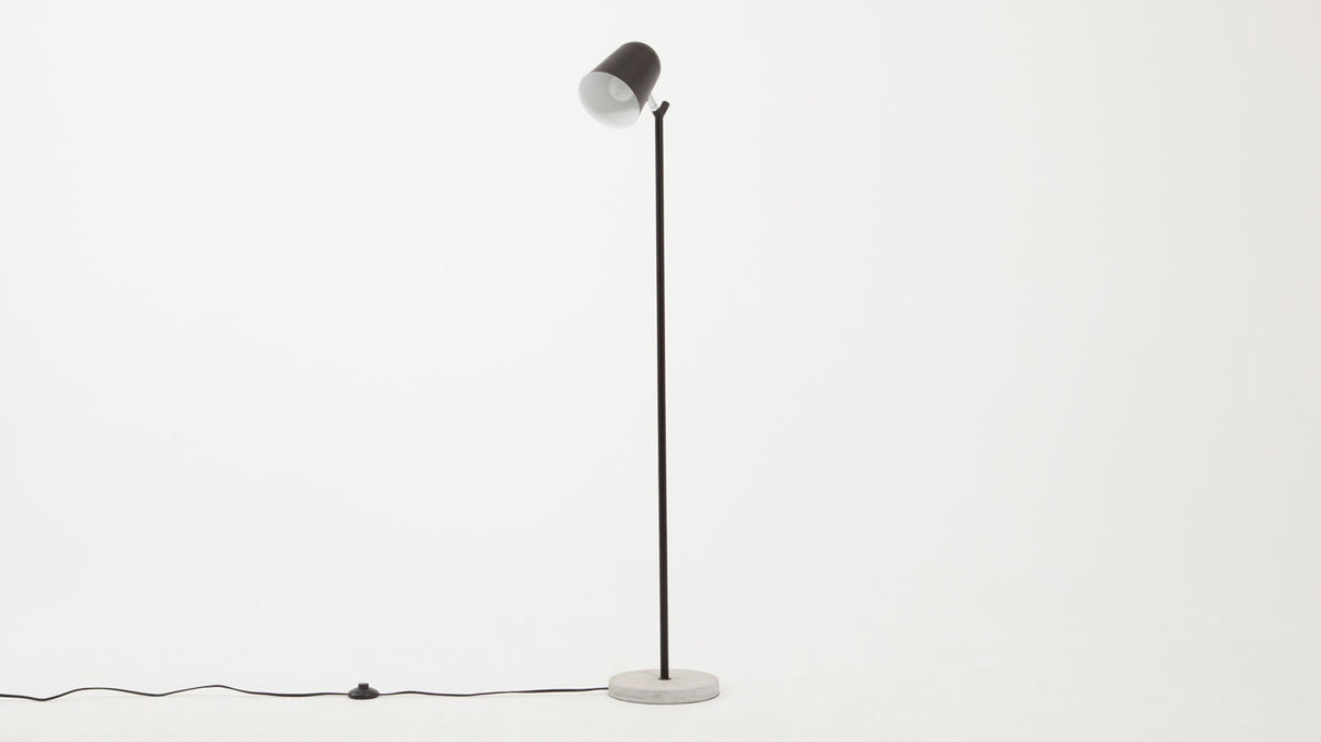 Minor Floor Lamp – Black