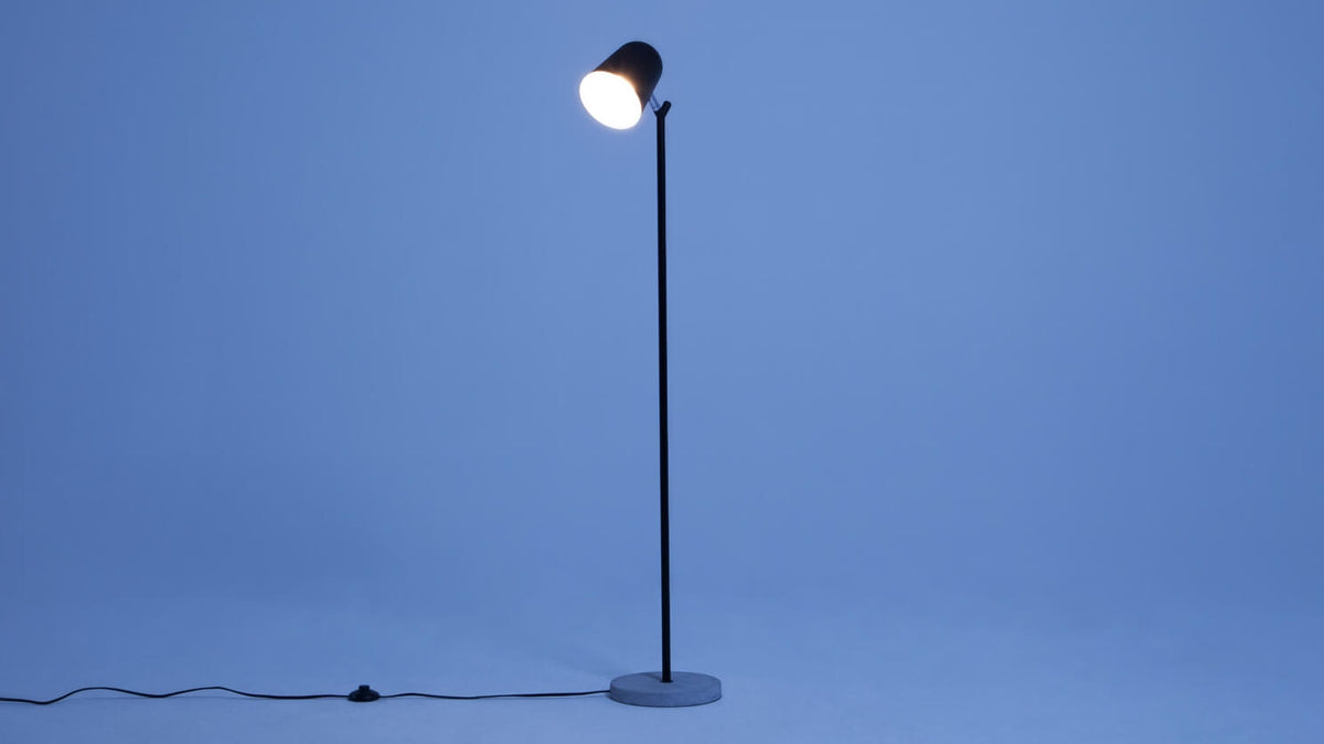 Minor Floor Lamp – Black – view 3