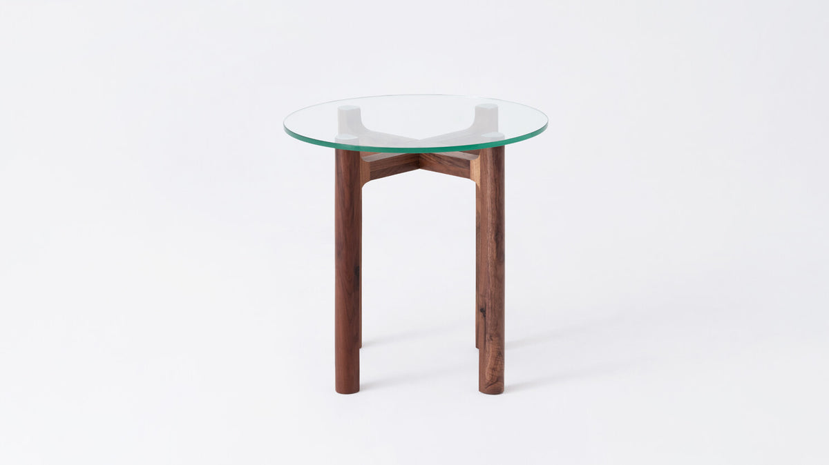 Place Round End Table – Walnut