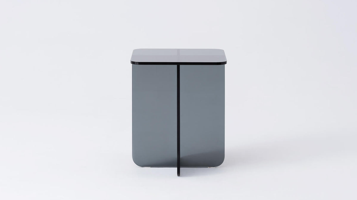 Verre End Table – Grey