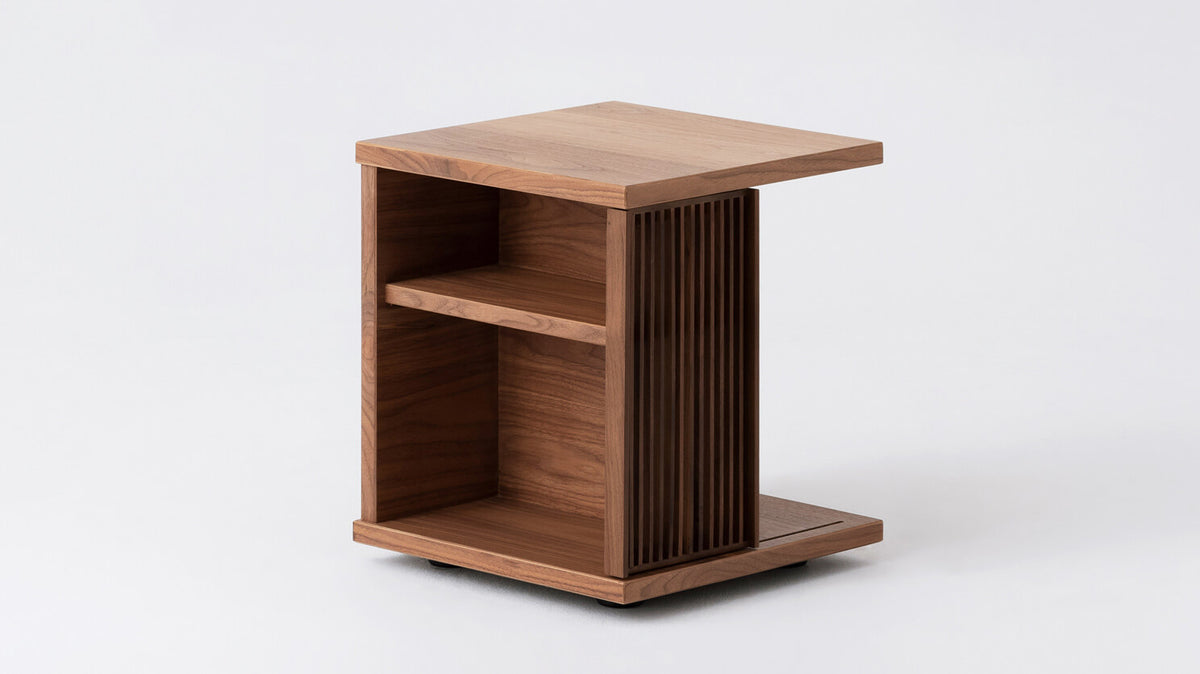 Plank Side Table – view 3