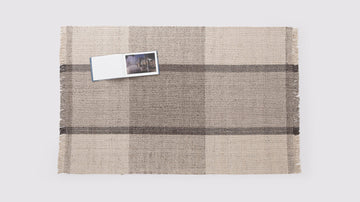 Tartan Rug 6' x 9' – Earth – view 2