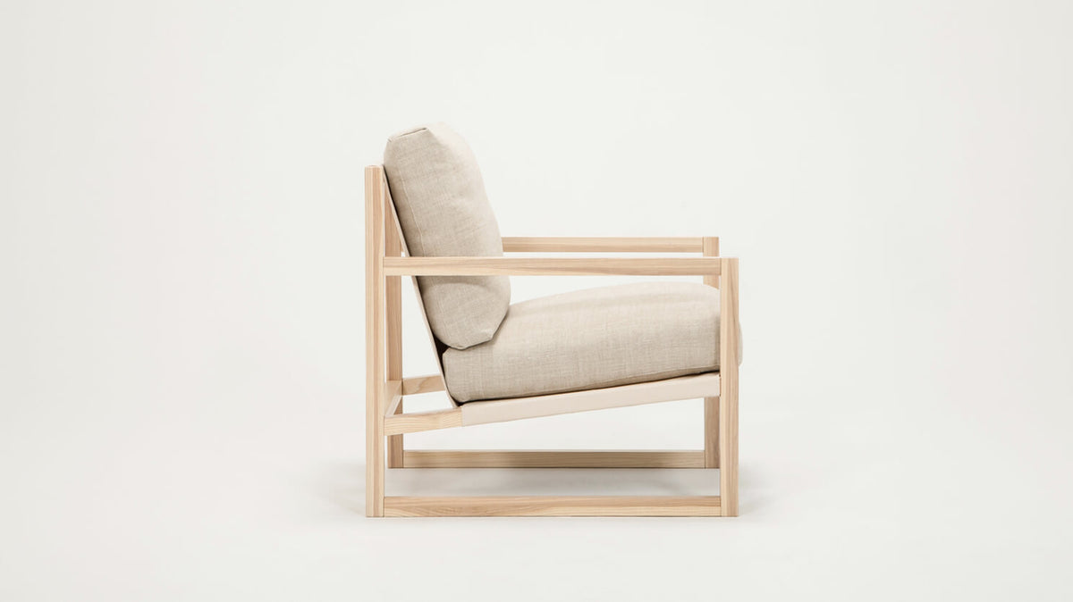 Grade 40 Linen Oatmeal - Back: Cotton Duck Natural - Natural Ash Wood Frame