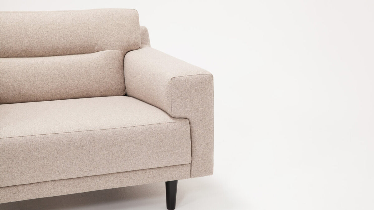 Grade 60 Lana Taupe with Black Ash Legs