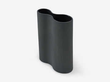 The Organic Vase – Black – view 6