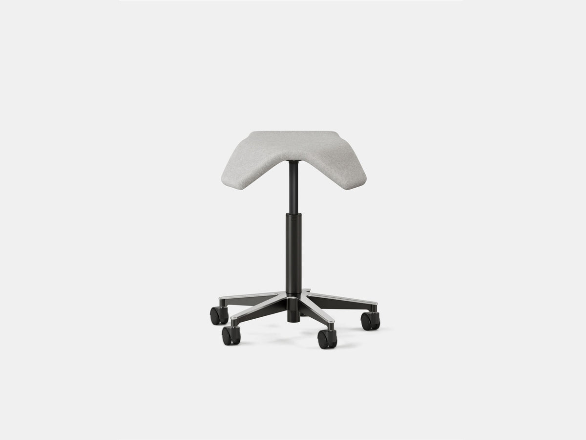 Saddle Chair – ILOA / Dove – view 2