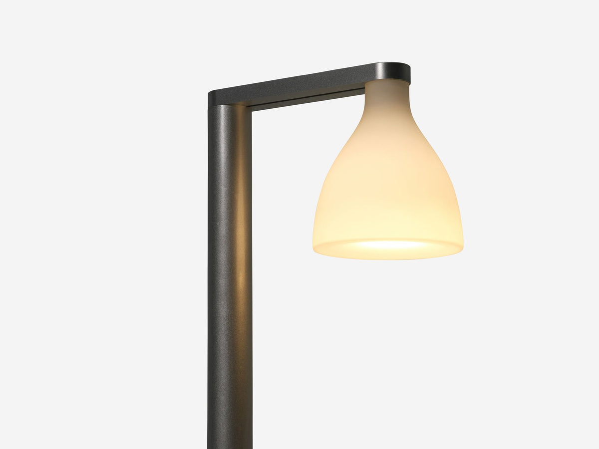 Norm Floor Lamp – Aluminum – view 4