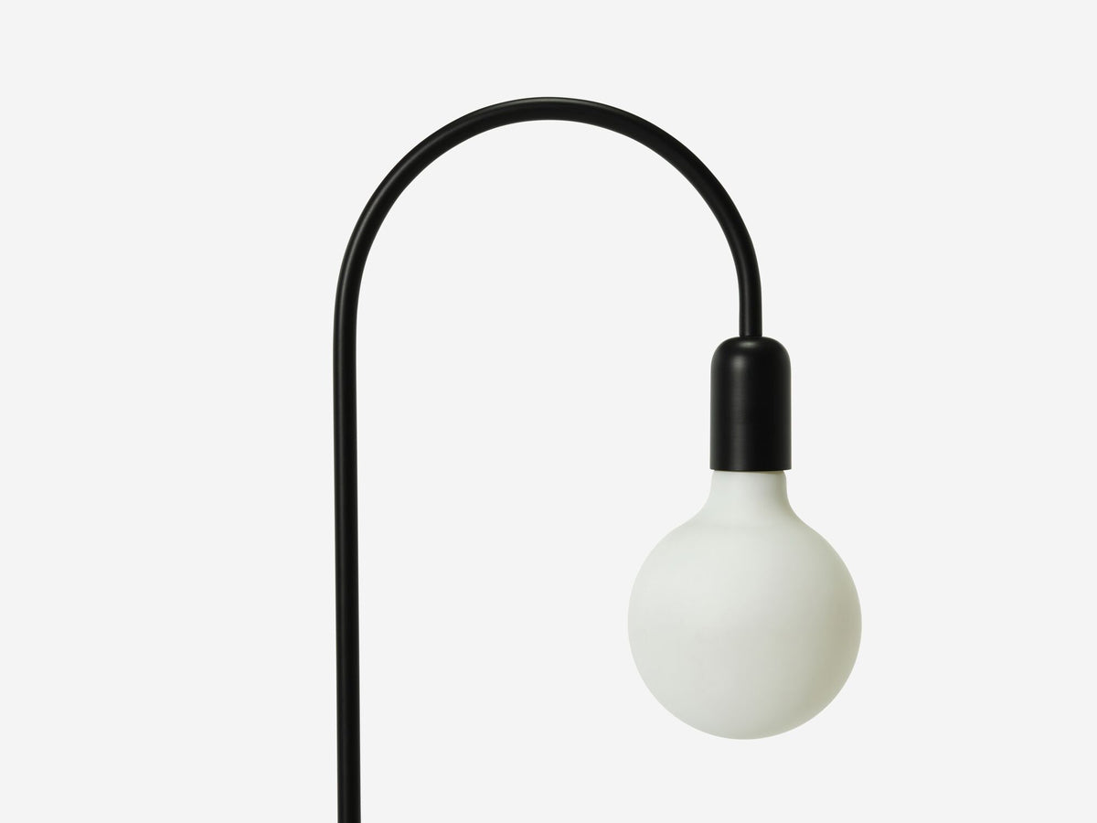 Metro Curve Floor Lamp – Black – view 3
