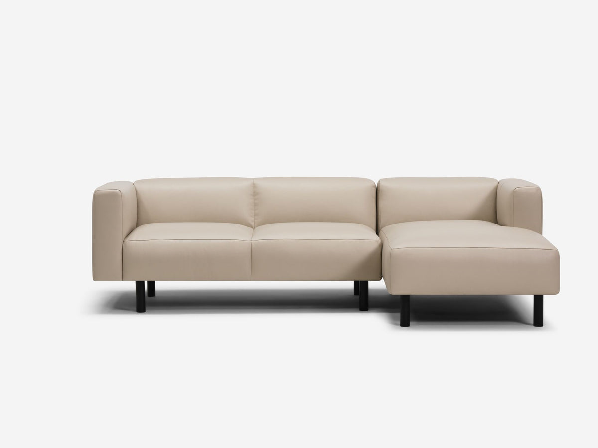 Paloma Hemp Leather - Right Hand Facing Chaise - Black Peg Legs