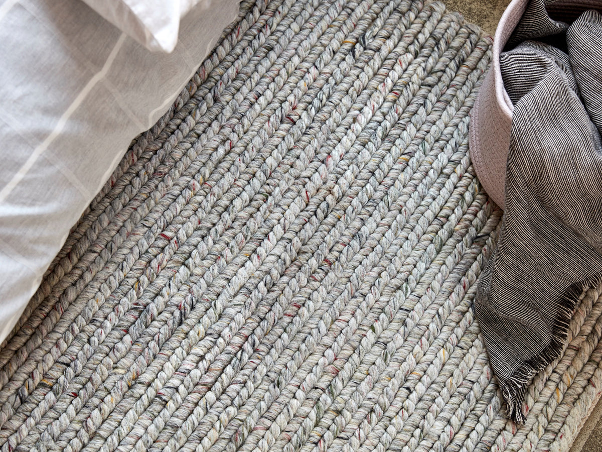 North Rug 9' x 12'