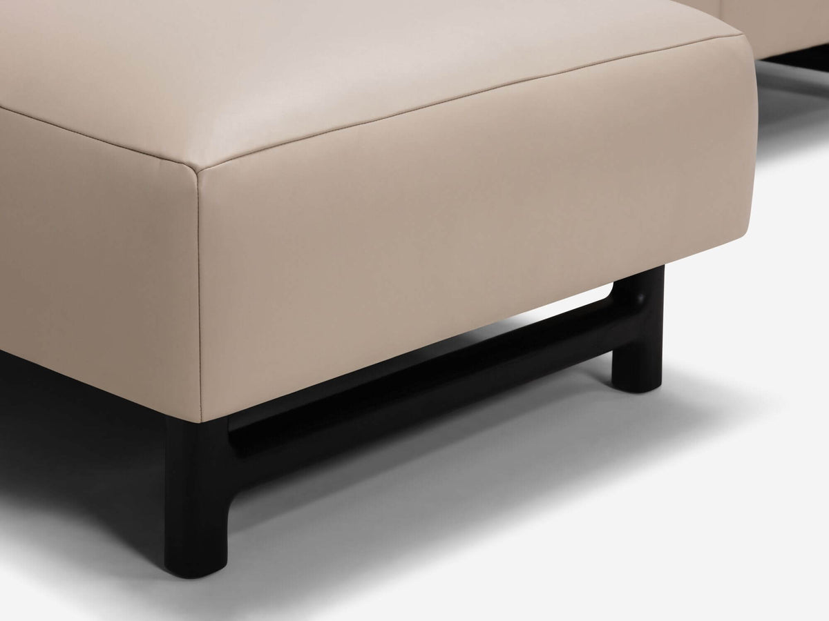 Paloma Hemp Leather - Black Bridge Legs