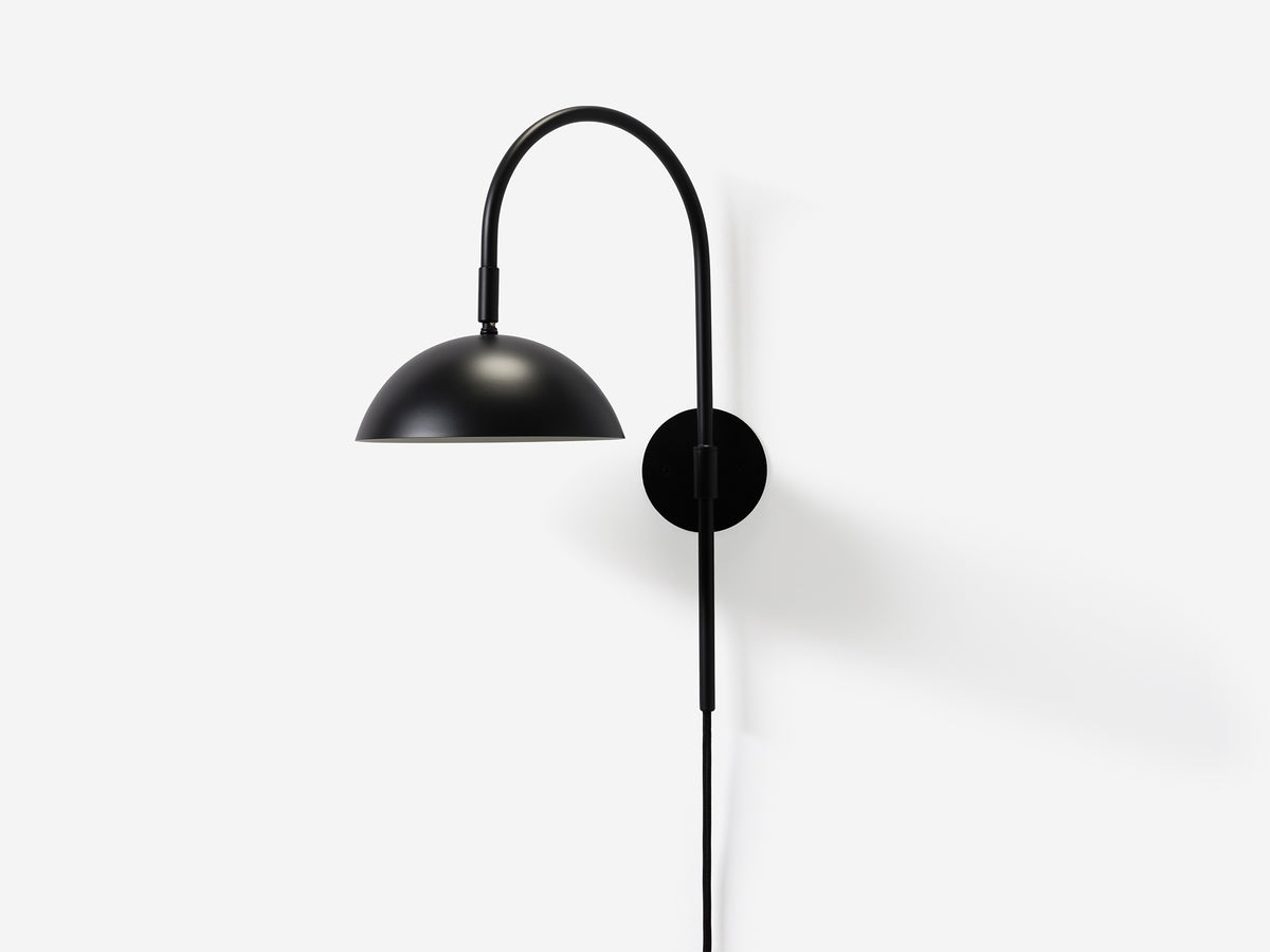 Bow Wall Lamp – Black