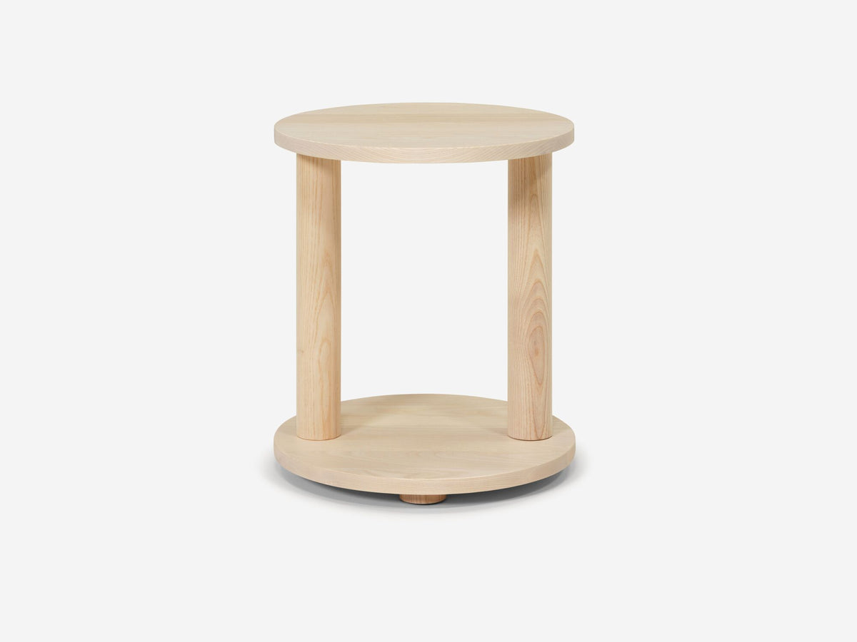 Dizzy End Table – Round / Natural