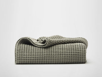 Silk & Snow Waffle Coverlet – Queen / Eucalyptus