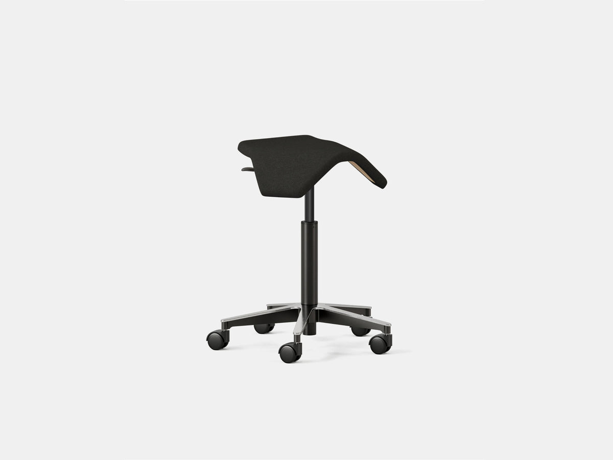 Saddle Chair – ILOA / Black
