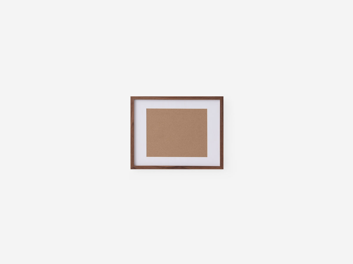 Basel Picture Frame - Medium – Medium / Walnut